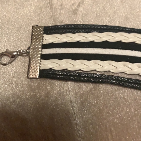 Love Jesus cross braided 5 strand adjust bracelet - Picture 3 of 8